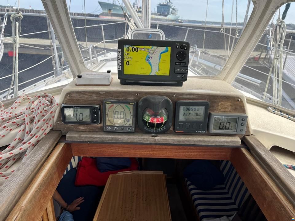 Hanse 331