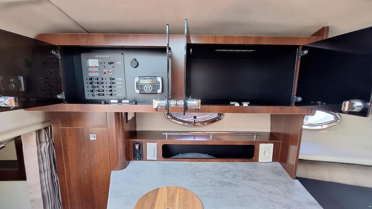 Chaparral Signature 270