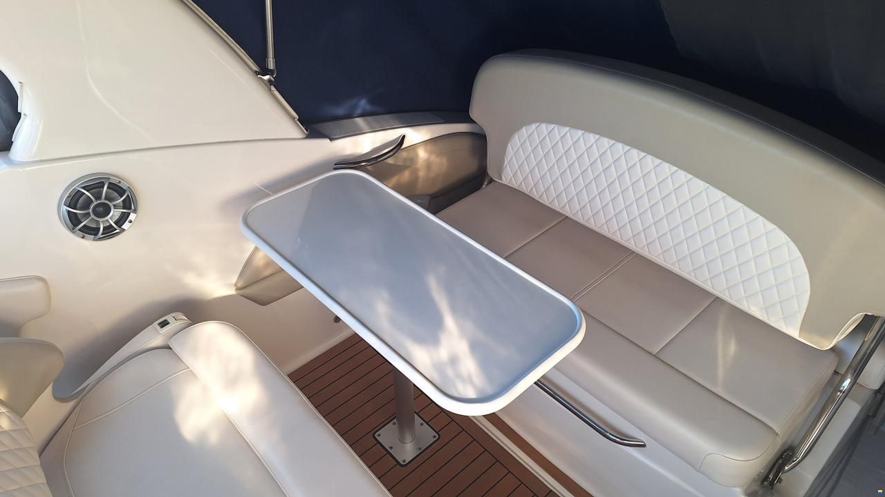 Chaparral Signature 270