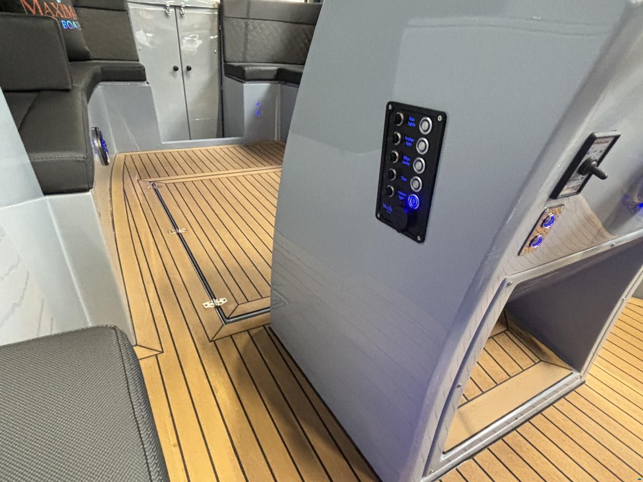 Maxima 840 Tender
