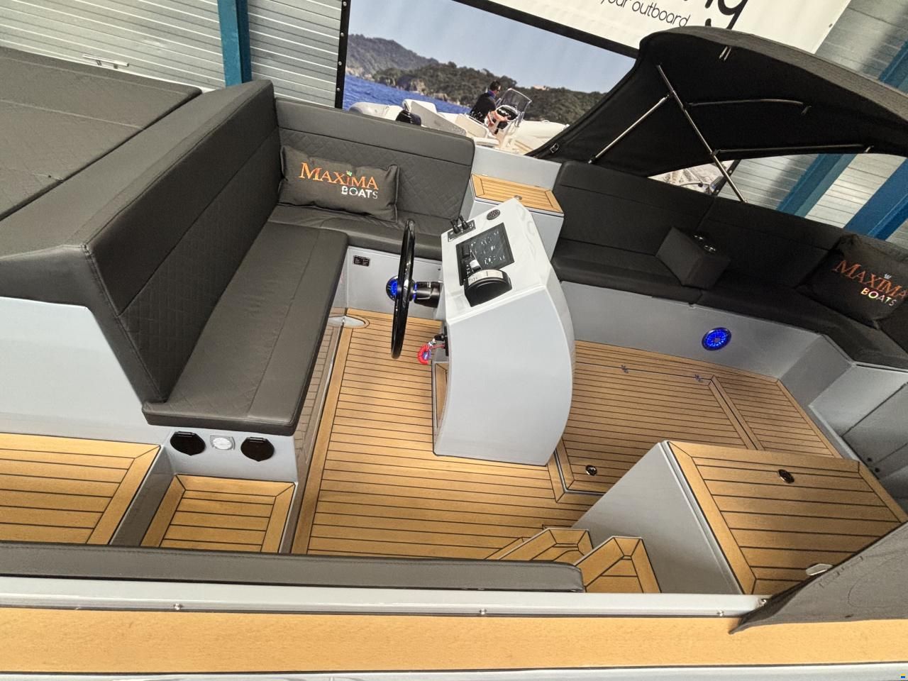Maxima 840 Tender