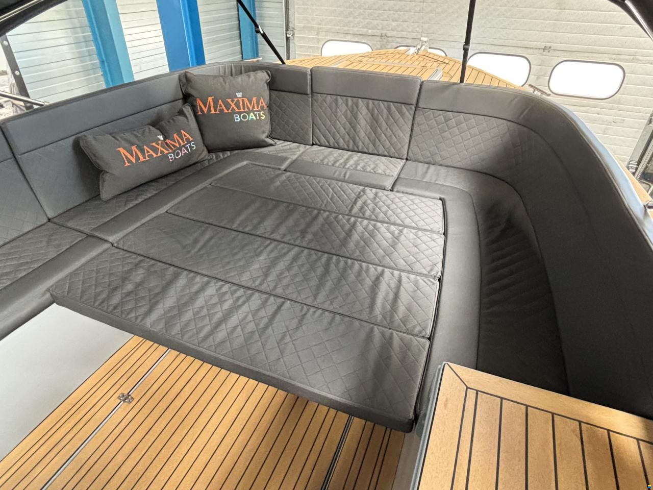 Maxima 840 Tender