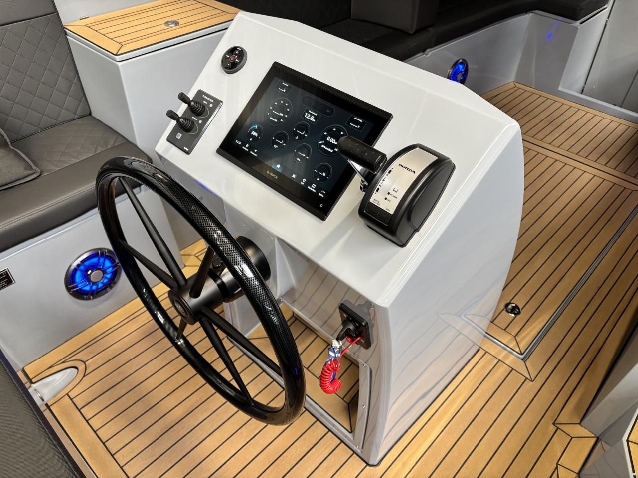 Maxima 840 Tender