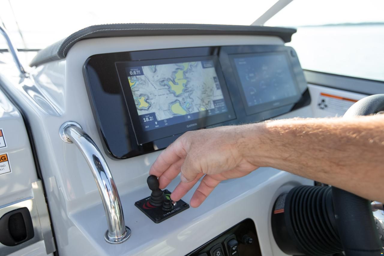 Regal 28 Express