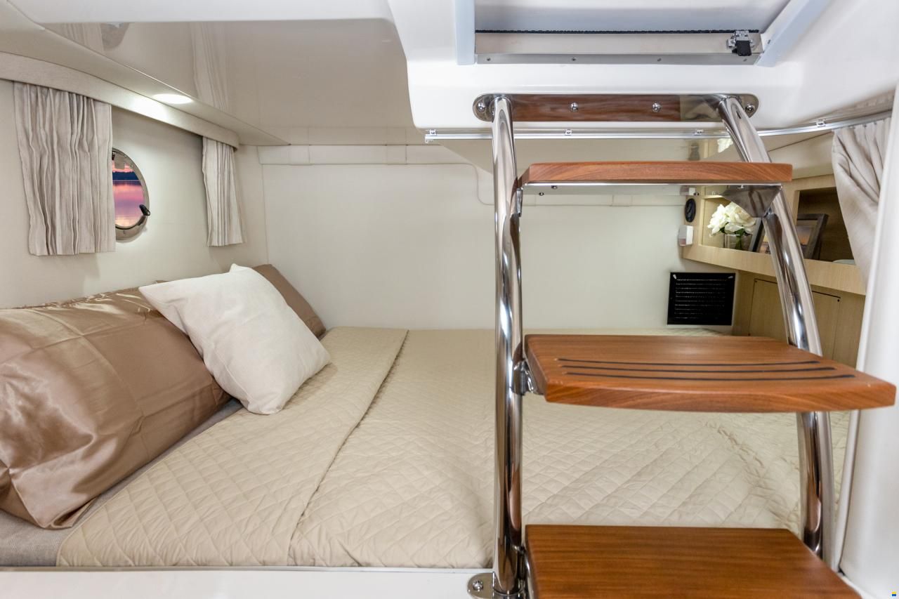 Regal 28 Express
