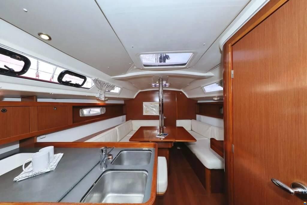Beneteau Oceanis 34