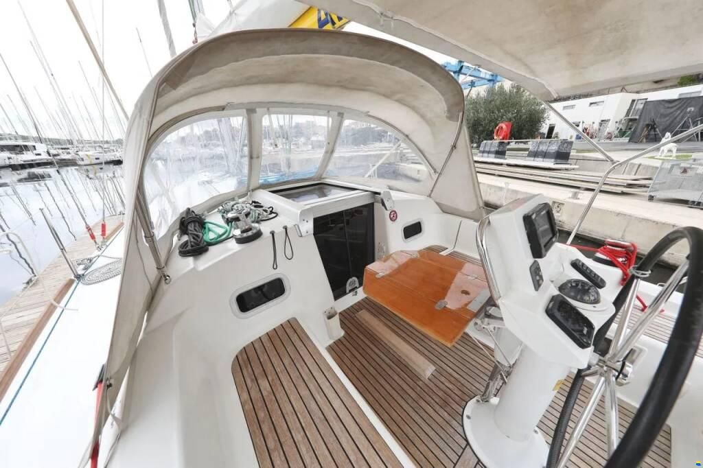 Beneteau Oceanis 34