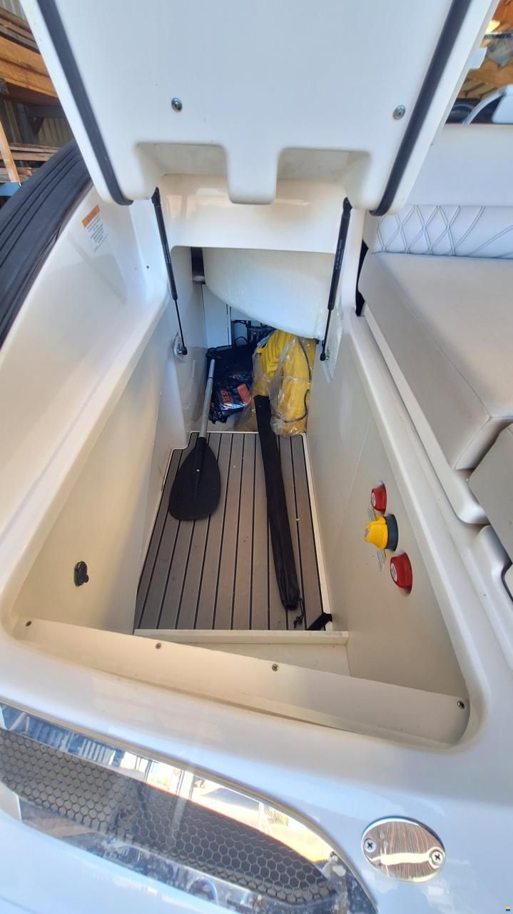 Sea Ray SLX 260 Surf