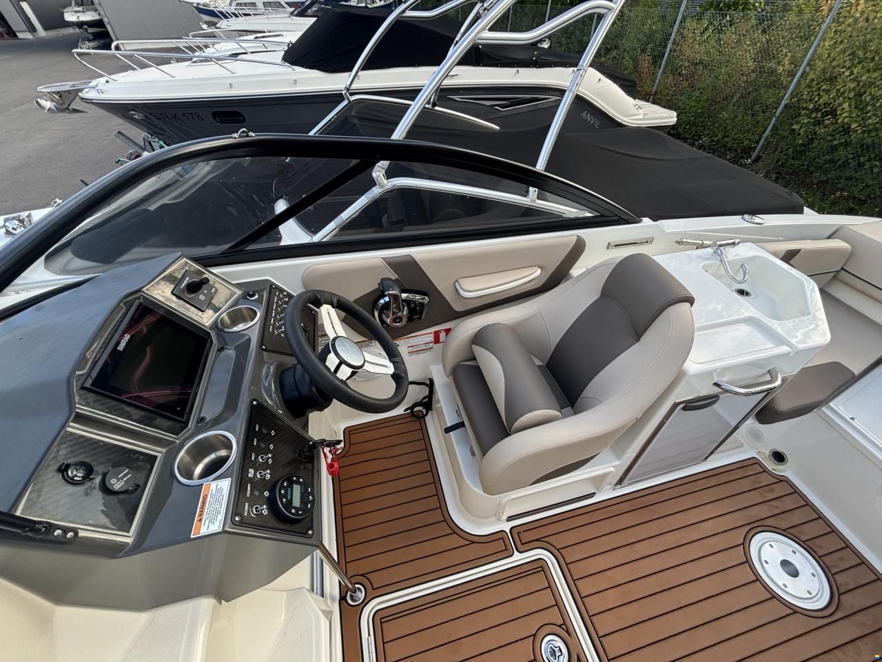 Bayliner VR 6 Cuddy OE