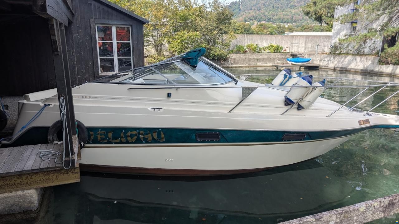 Maxum 2400SCR