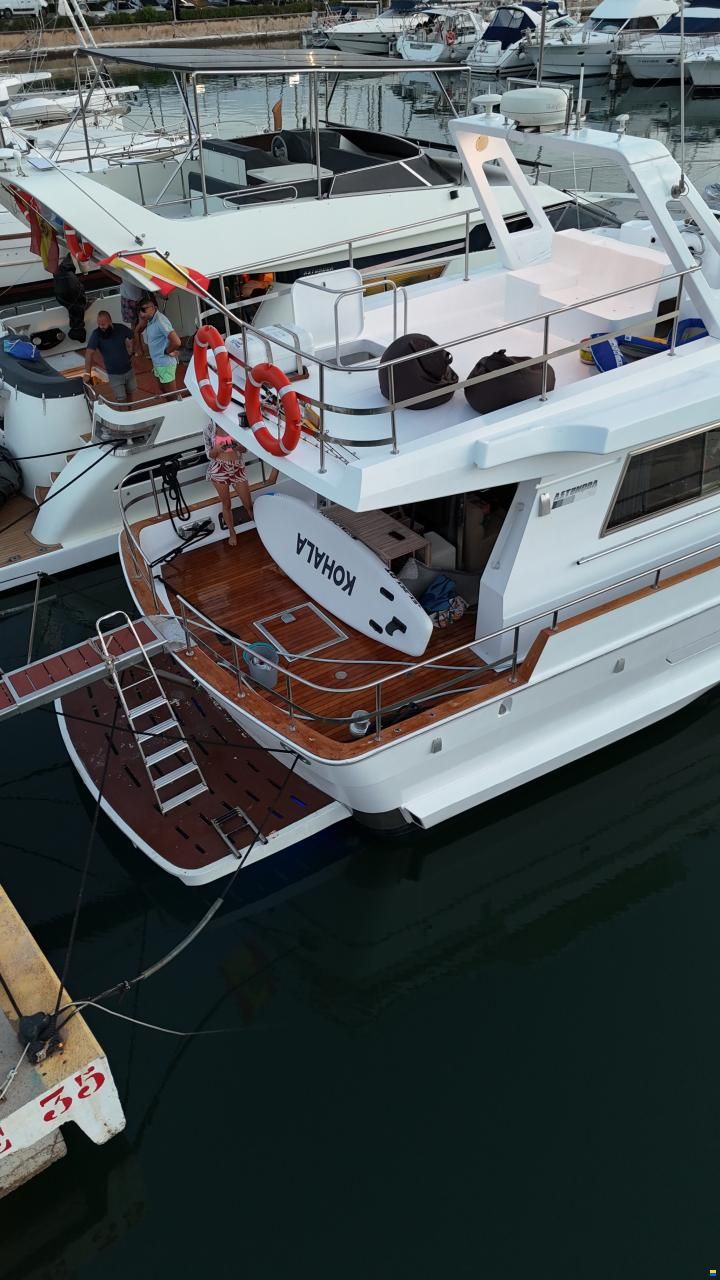 Astondoa A165