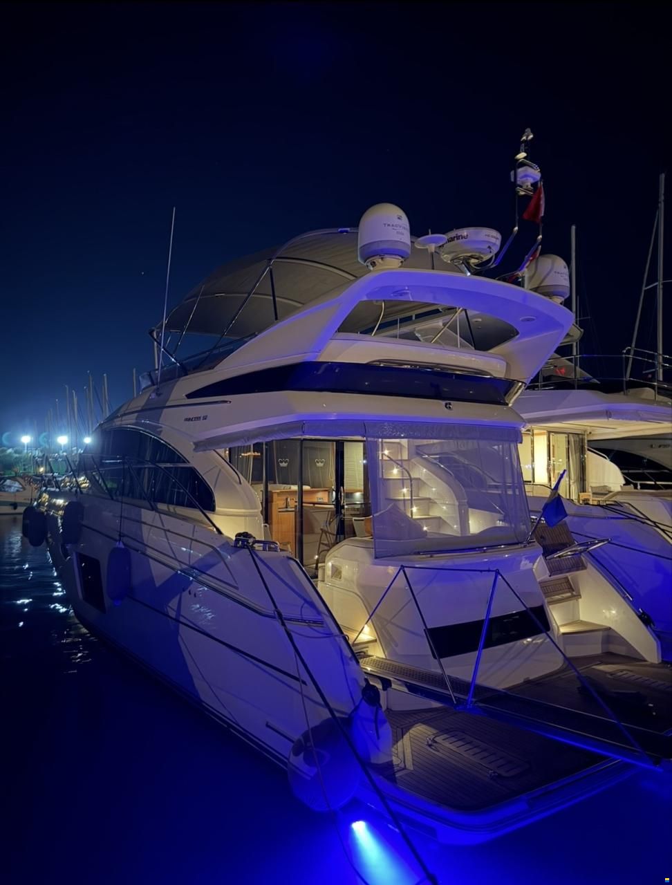 Princess 52