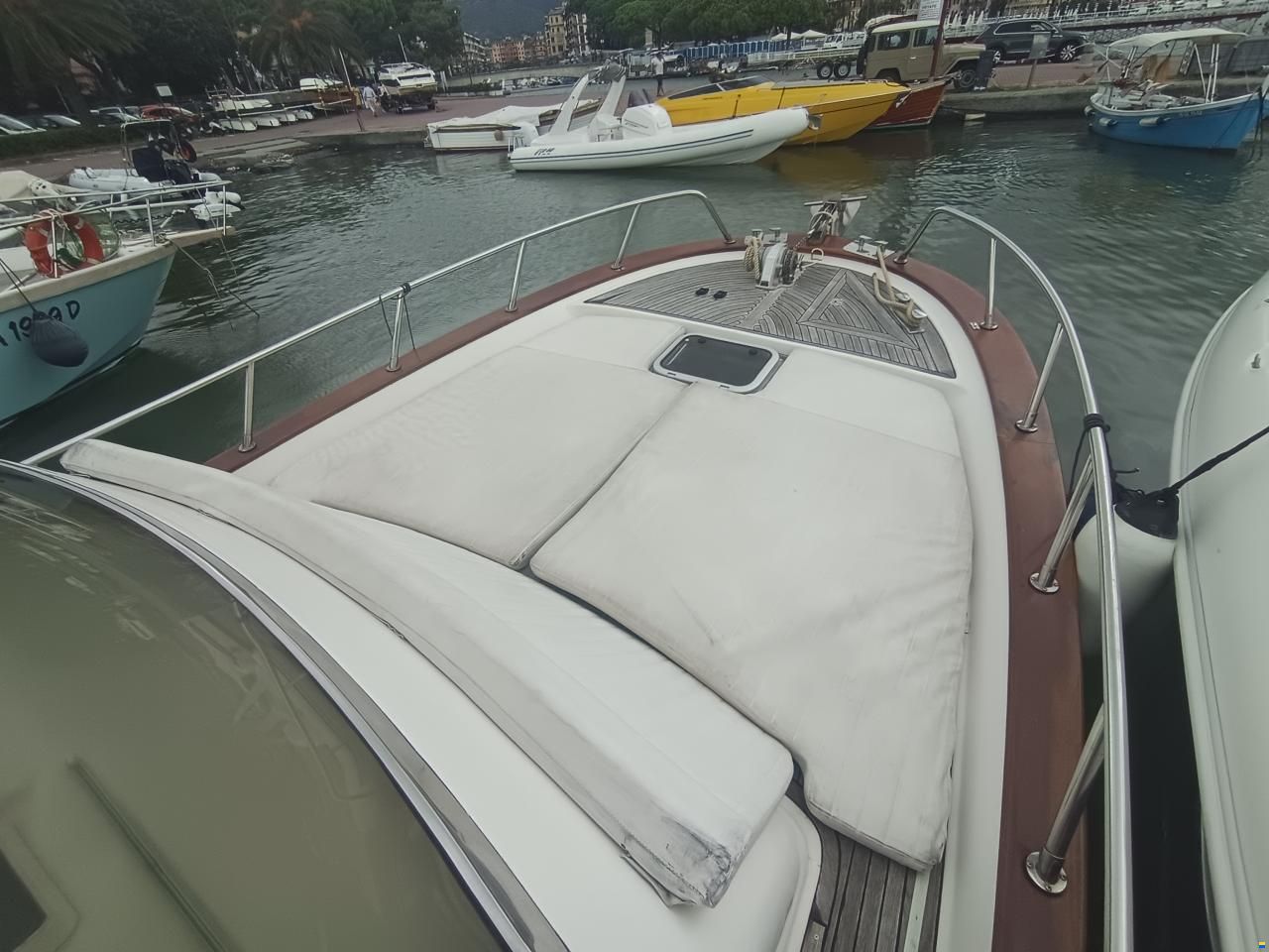 Fratelli Aprea 750 Semicabinato Bimotore