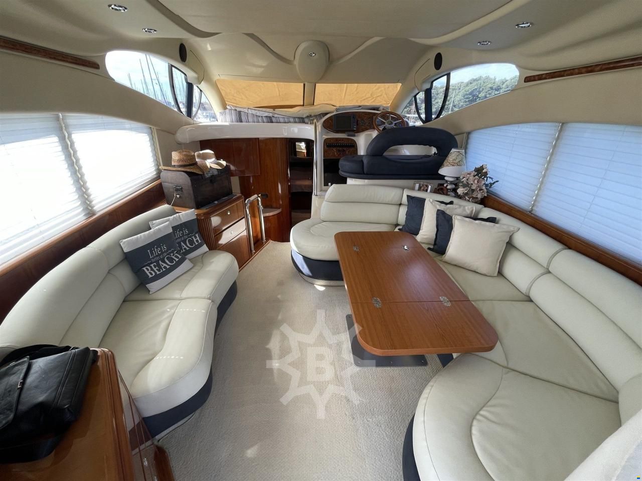 Azimut 42