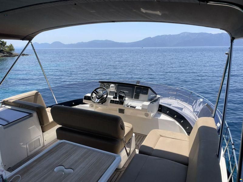 Sealine F42/450
