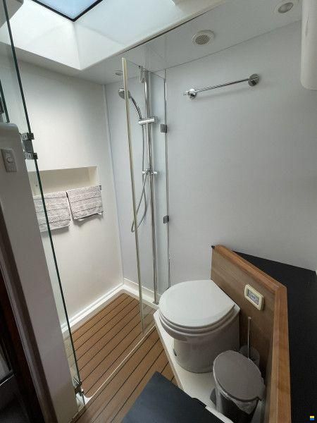 Sealine F42/450