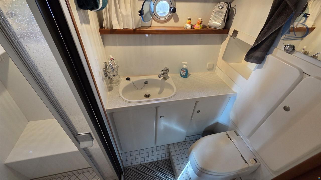 Linssen Dutch Sturdy 380 AC