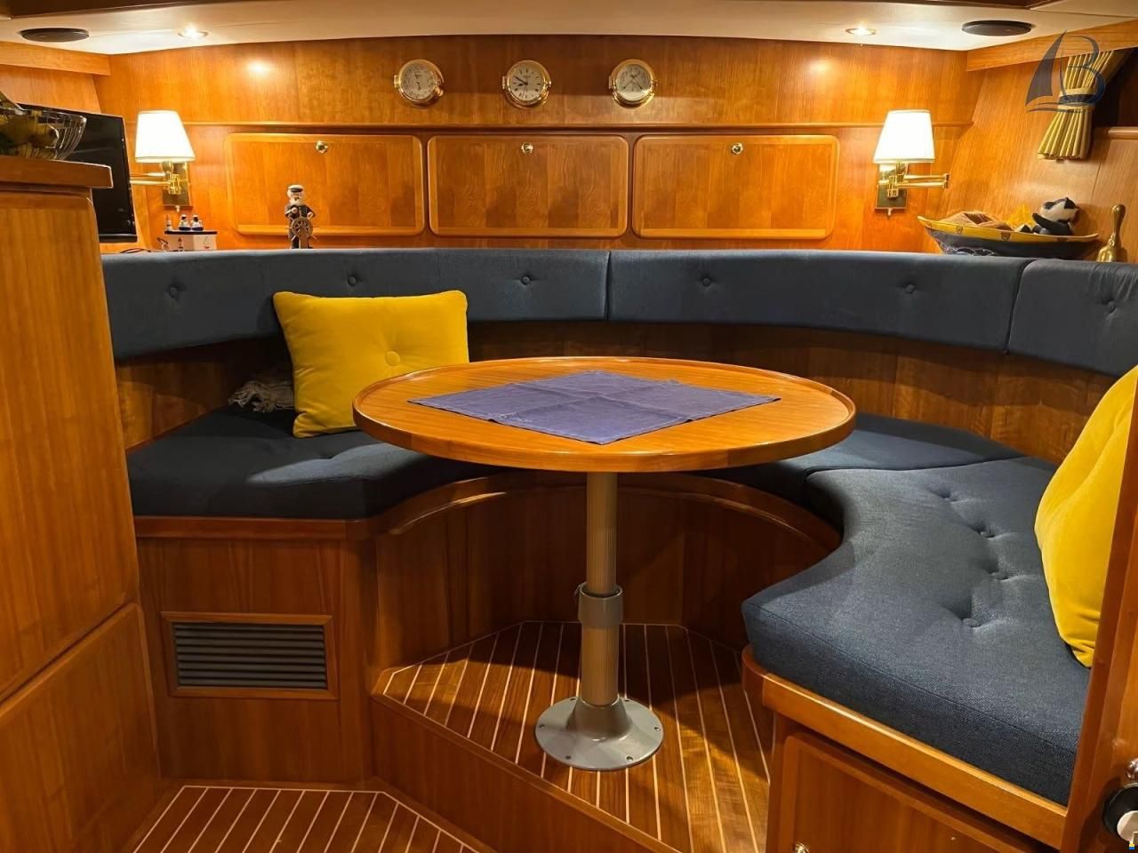 Linssen Dutch Sturdy 380 AC