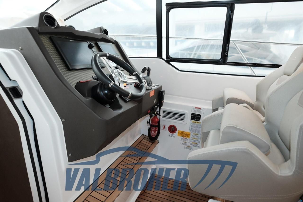 Azimut Atlantis 43