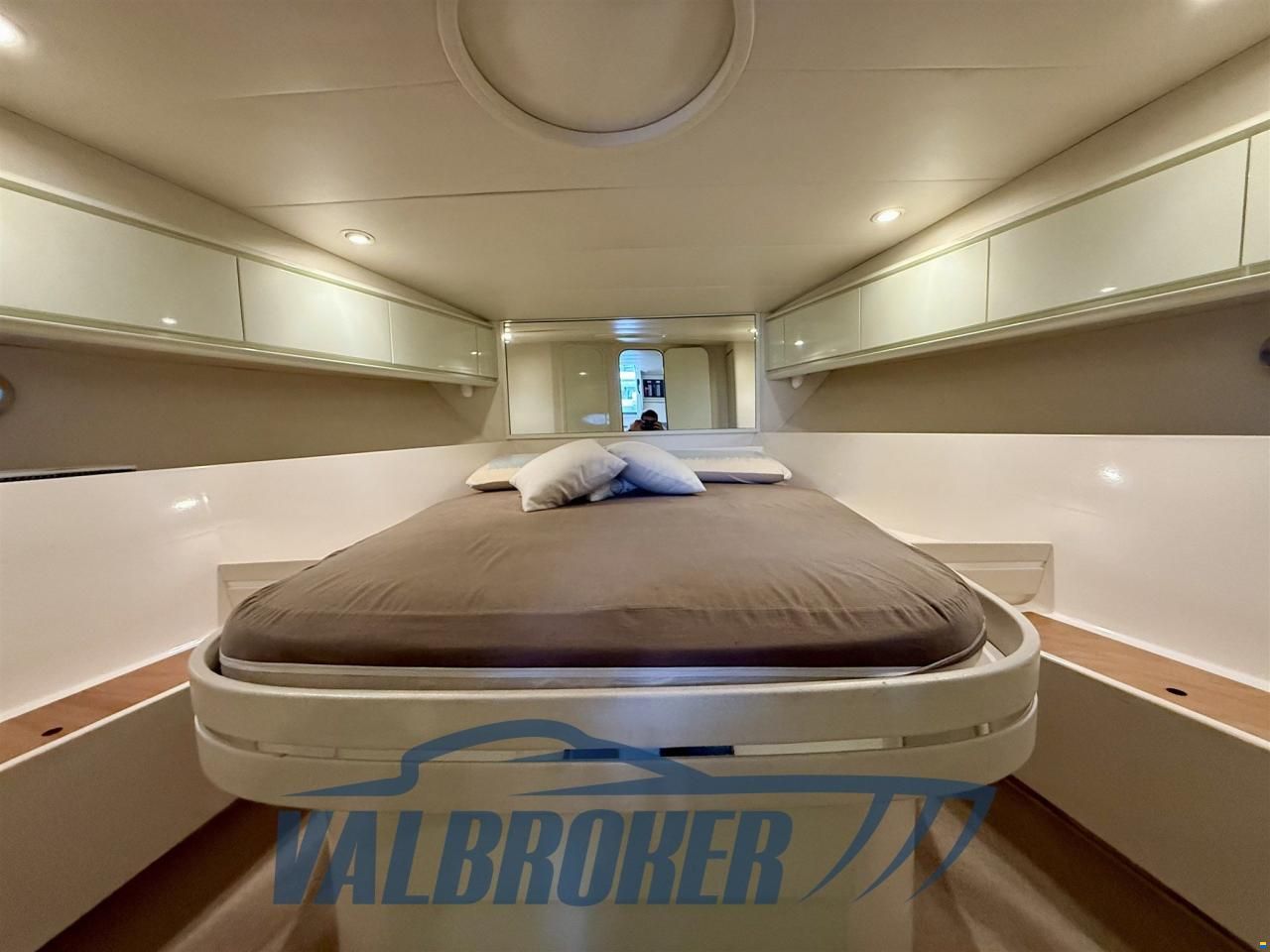 Pershing 40