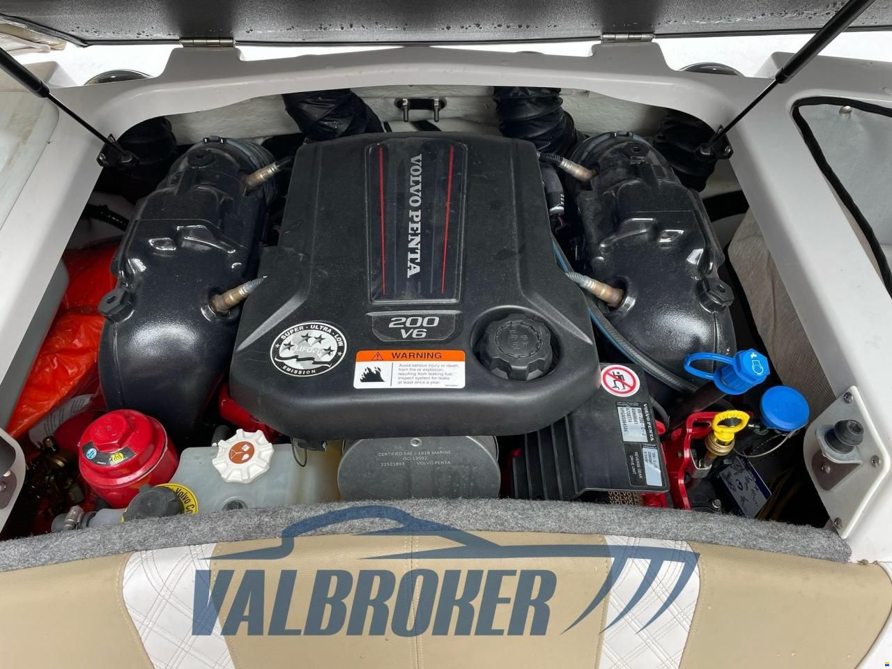 Glastron GT 185