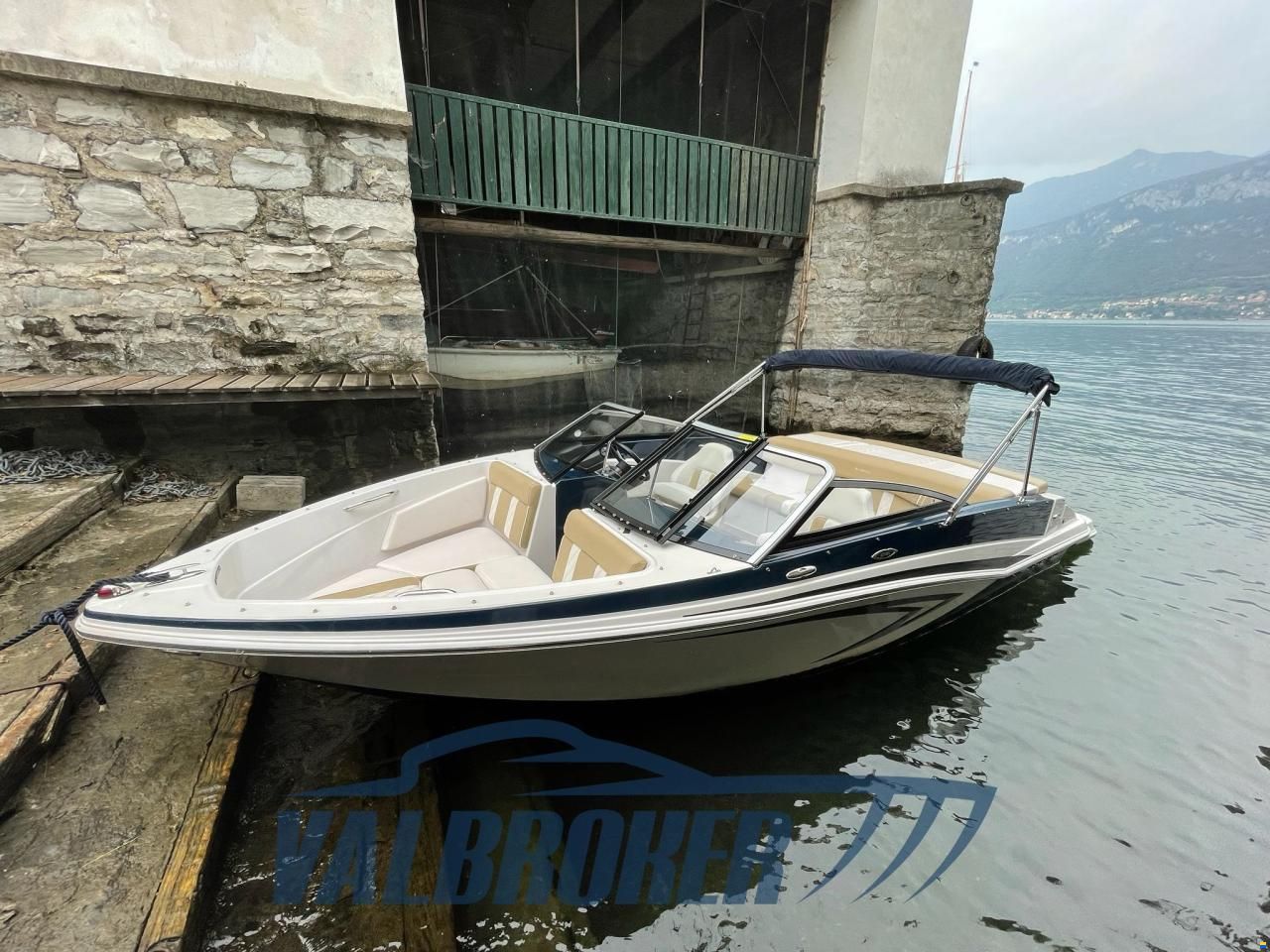 Glastron GT 185