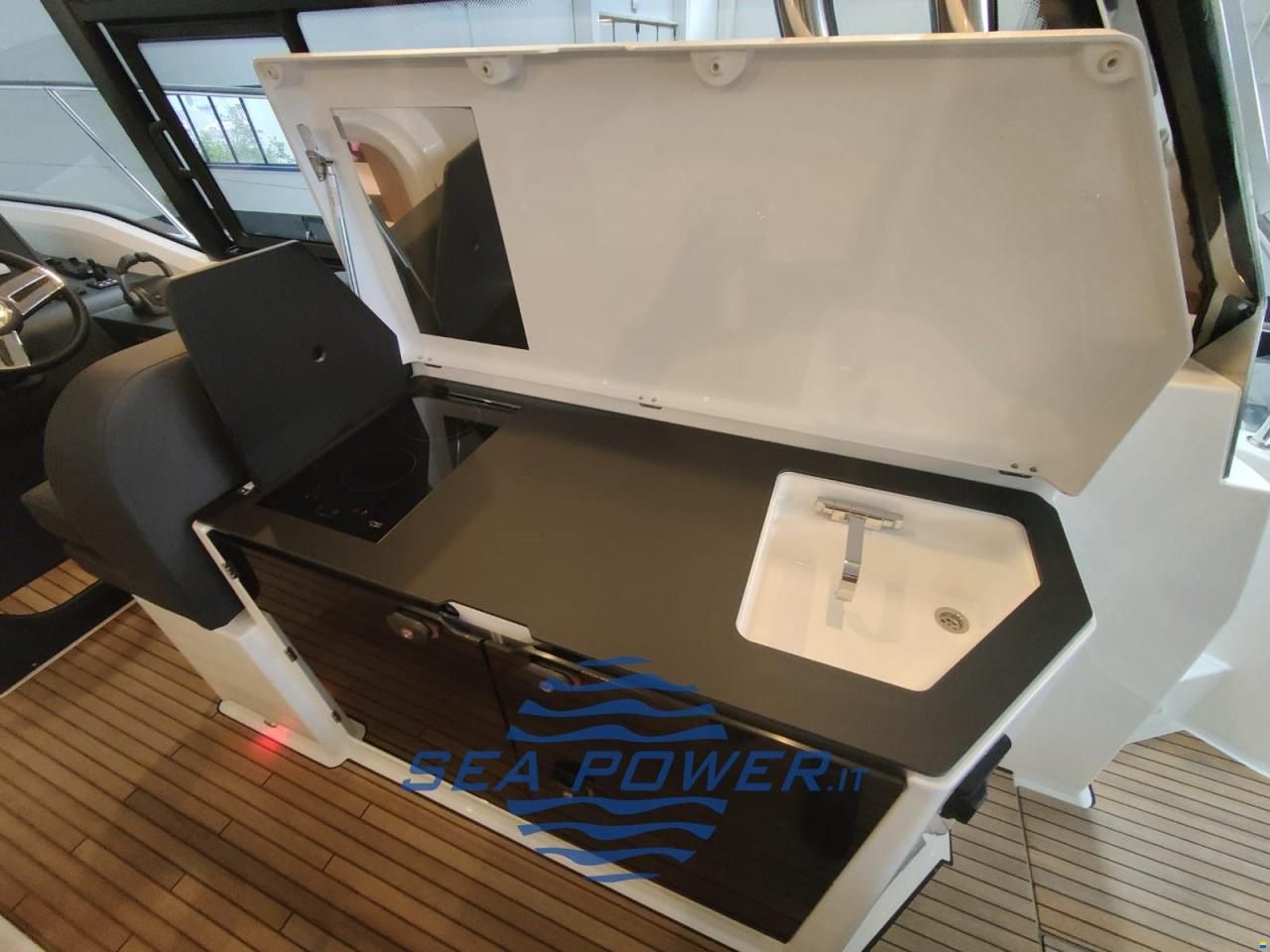 Bavaria SR 38 Hard Top in