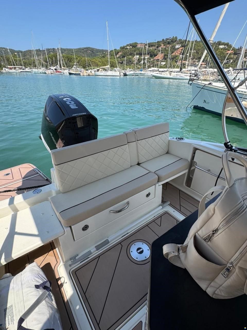 Quicksilver Active 805