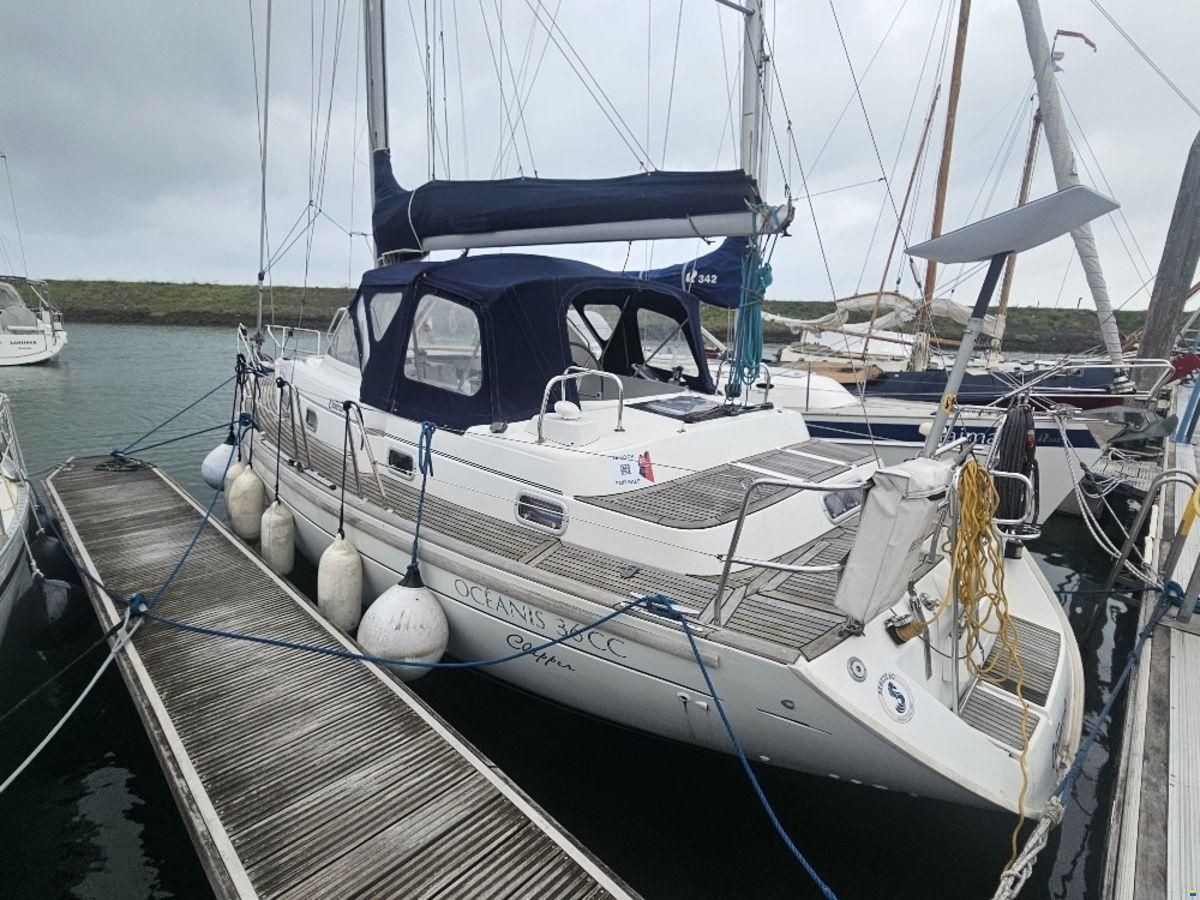 Beneteau Oceanis 36CC