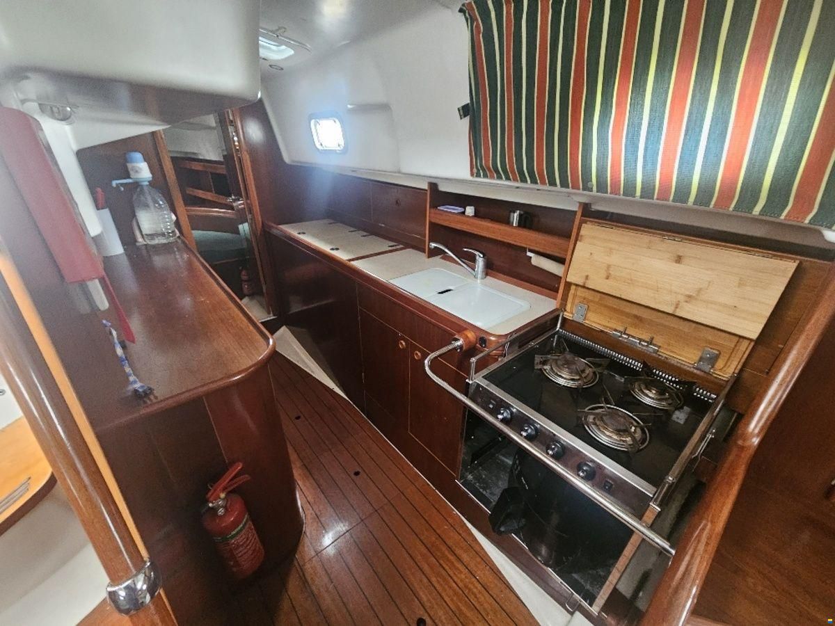 Beneteau Oceanis 36CC