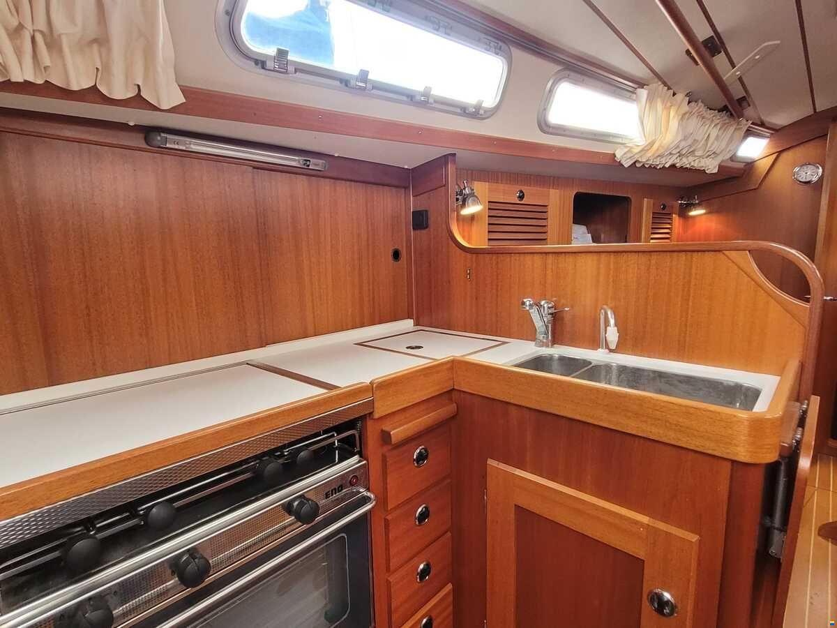 Hallberg-Rassy 31
