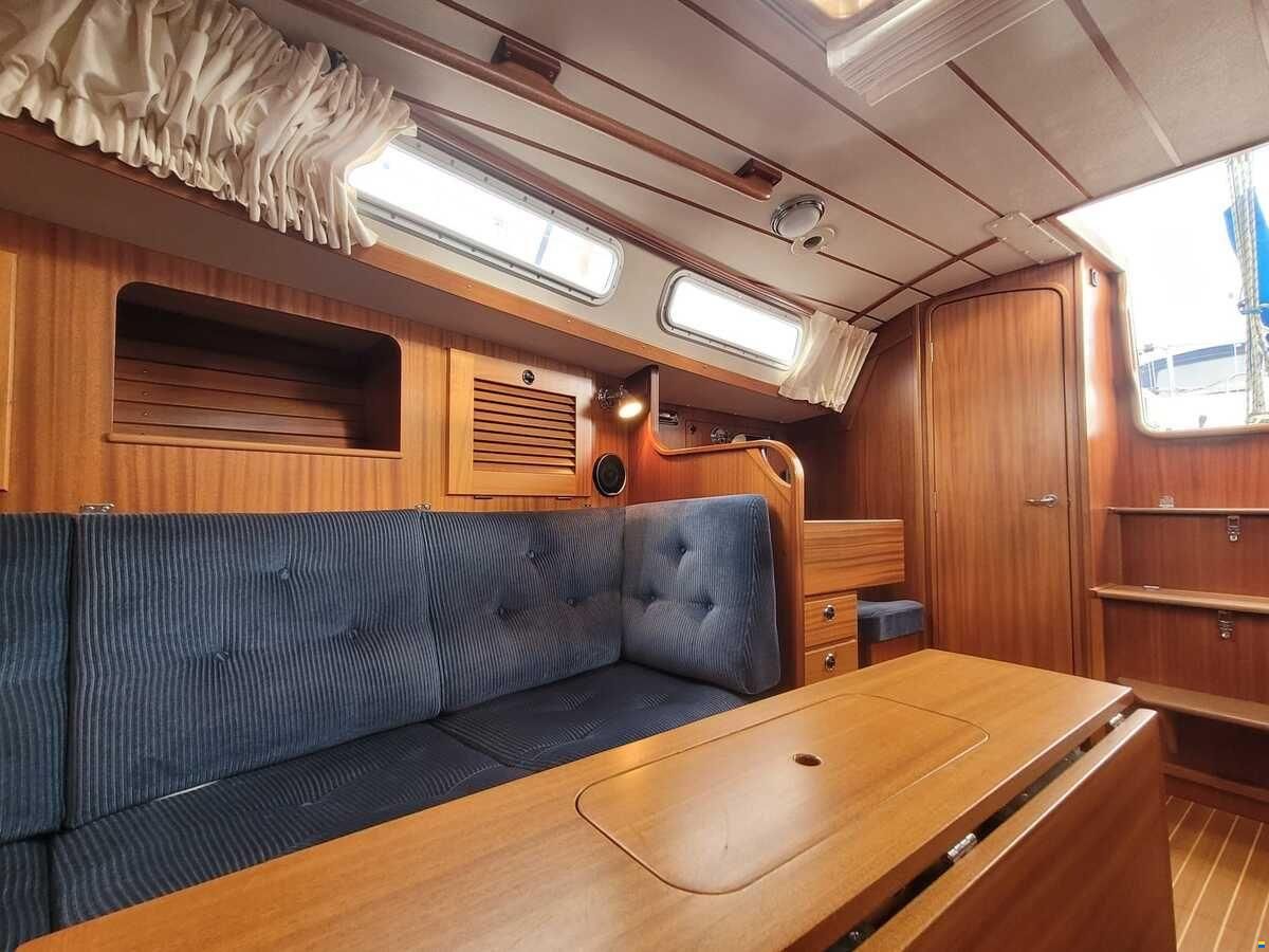 Hallberg-Rassy 31