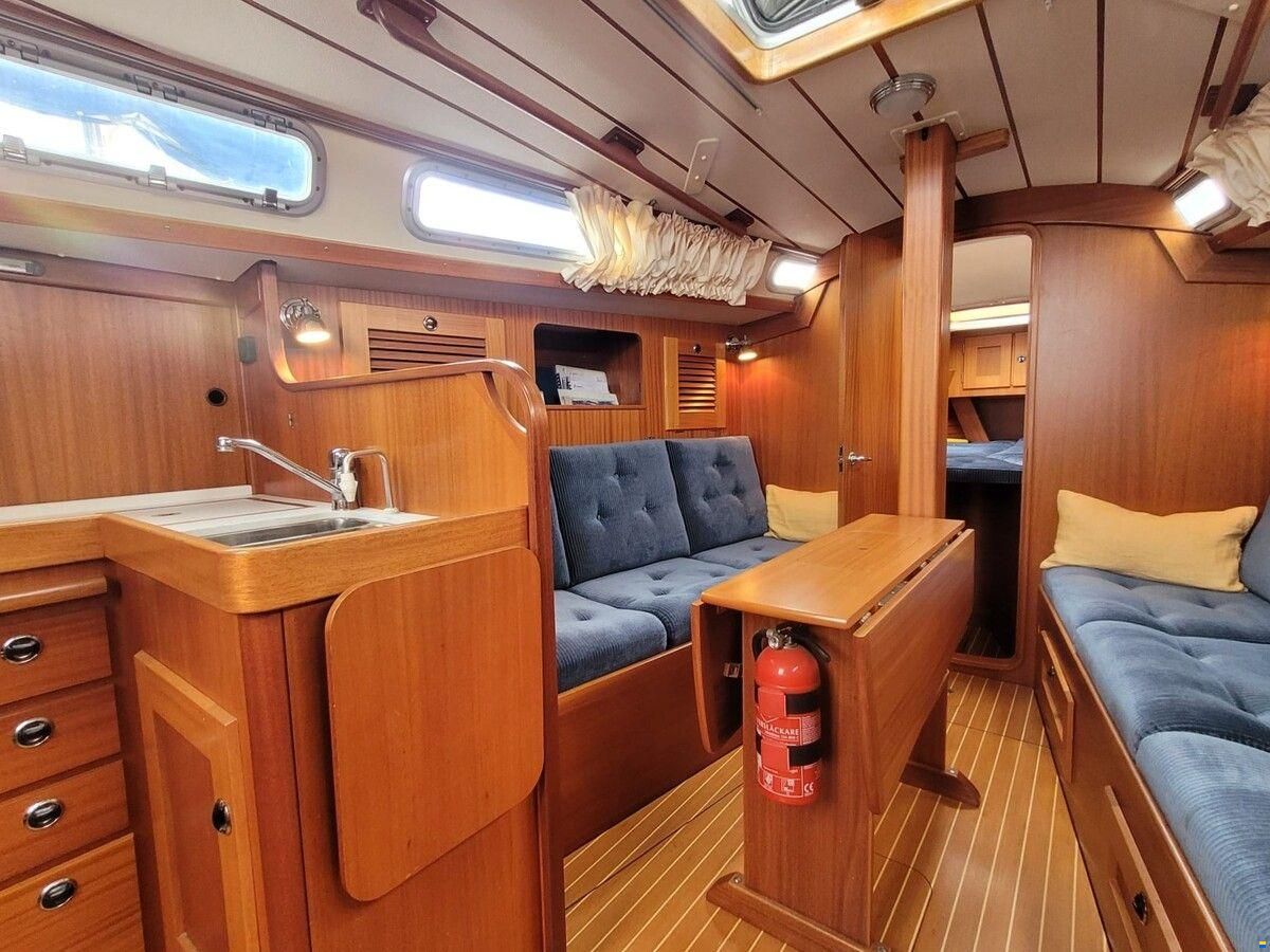 Hallberg-Rassy 31