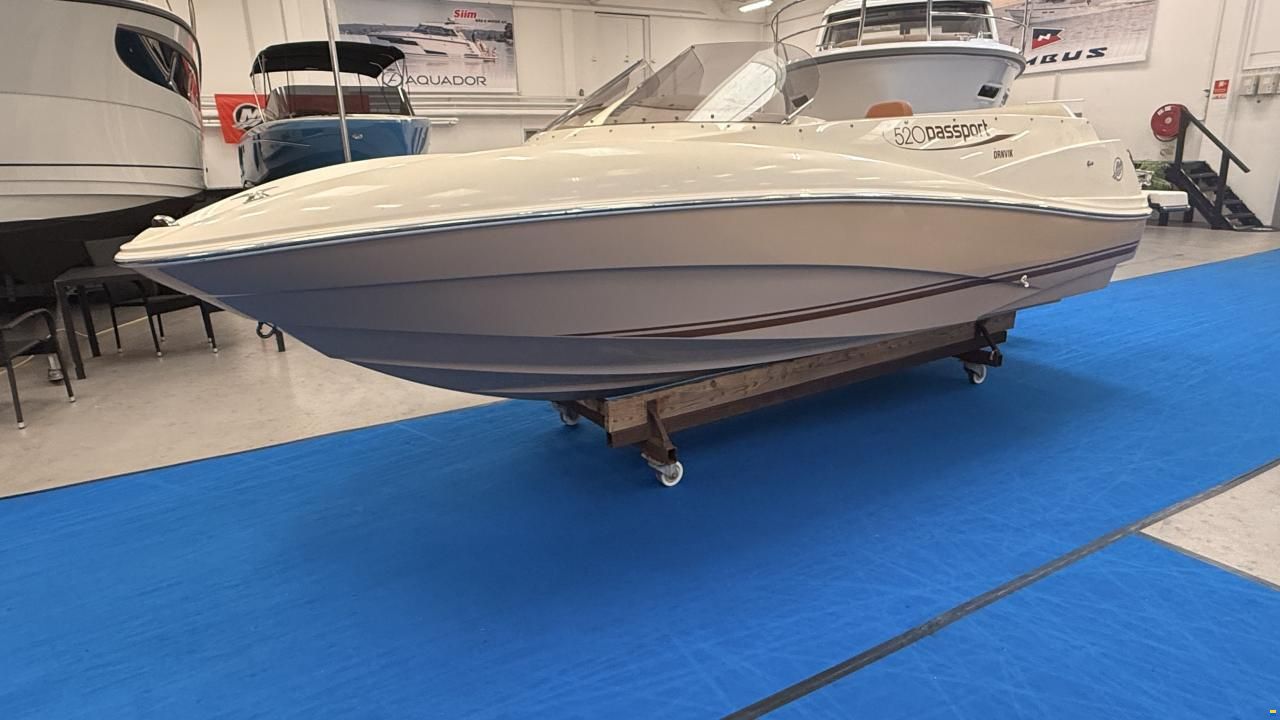 Quicksilver 520 Passport
