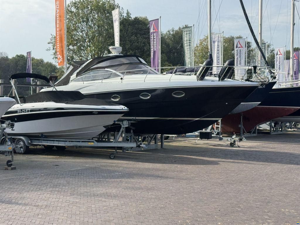Pershing 37