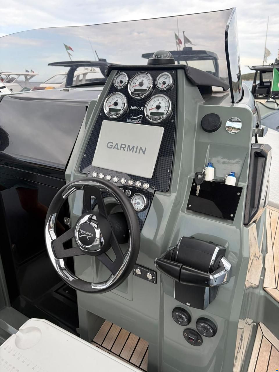 SALINA 33