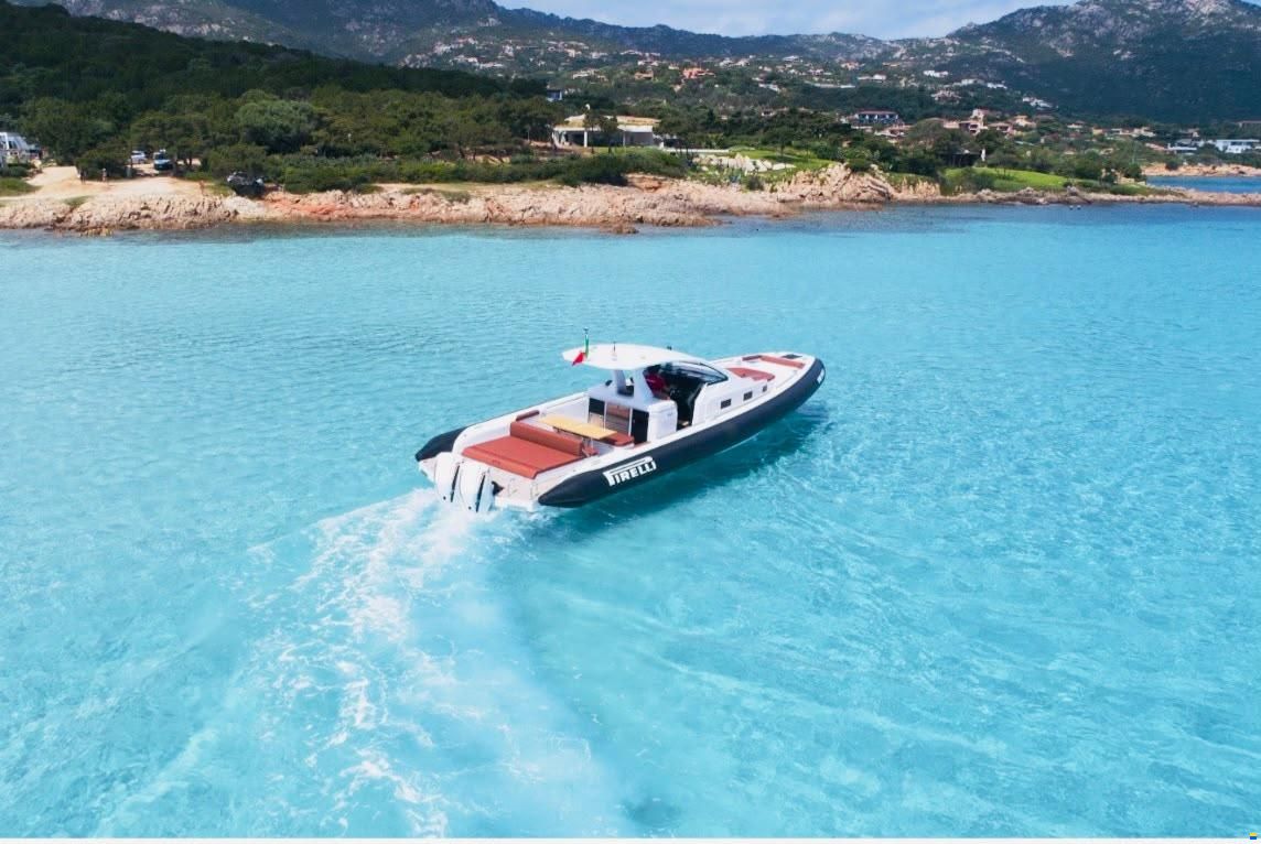 Pirelli 42FB- SPEEDBOAT