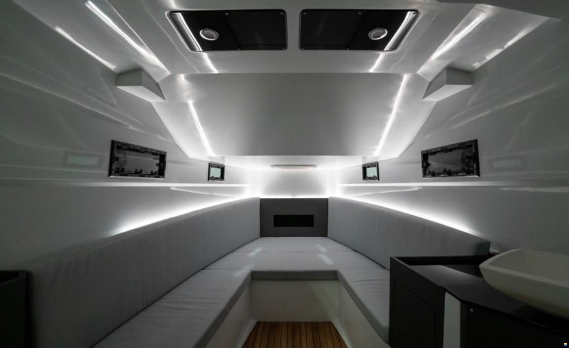 Pirelli 42FB- SPEEDBOAT
