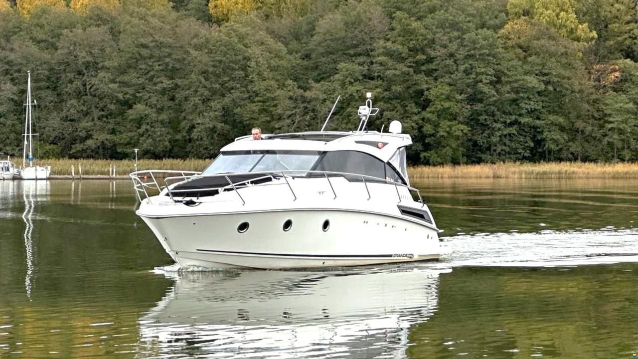 Grandezza 33 OC