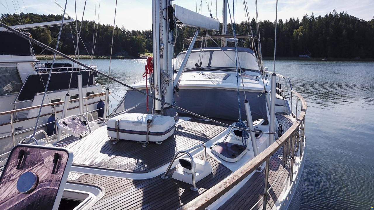 Nauticat 525