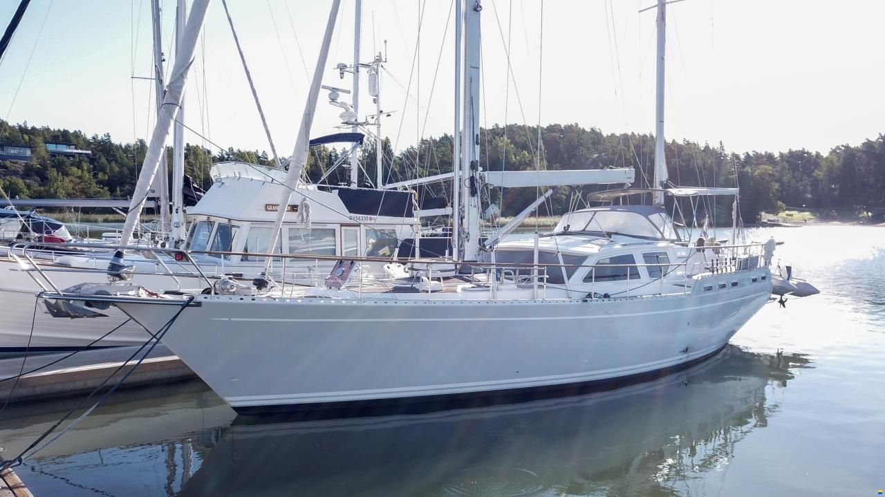 Nauticat 525