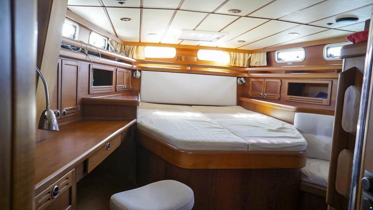 Nauticat 525