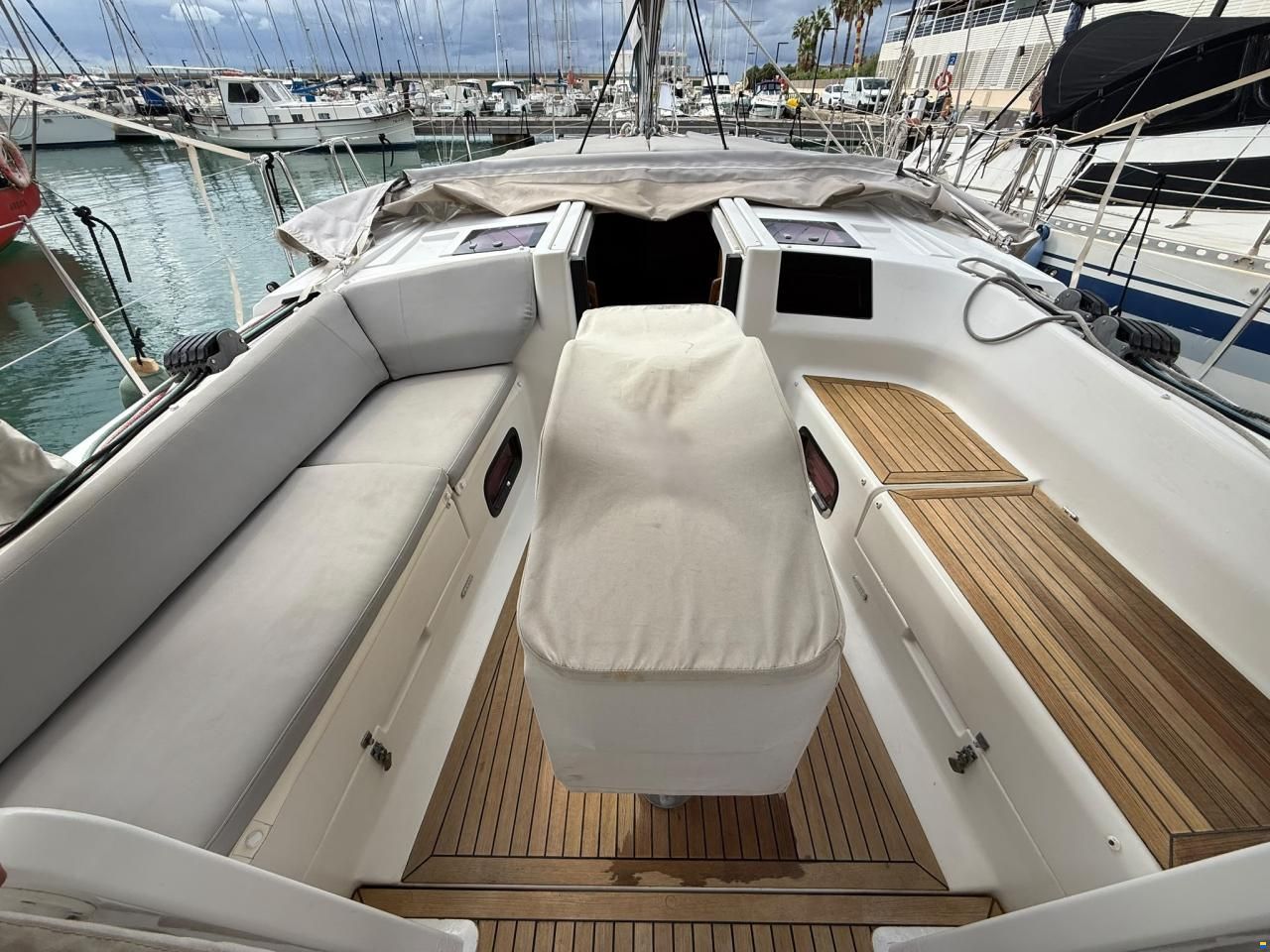Hanse 385