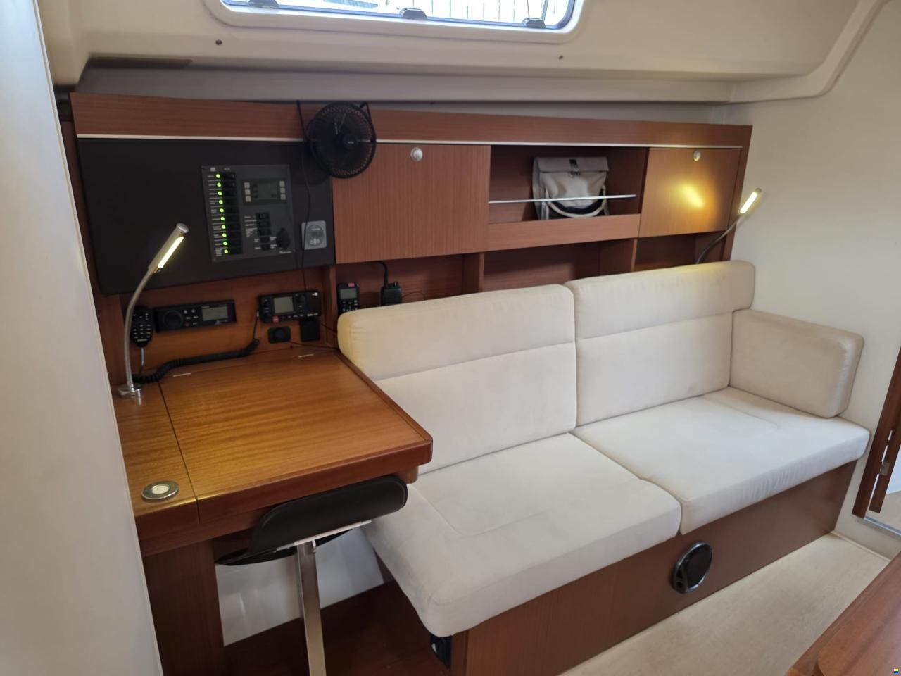 Hanse 385