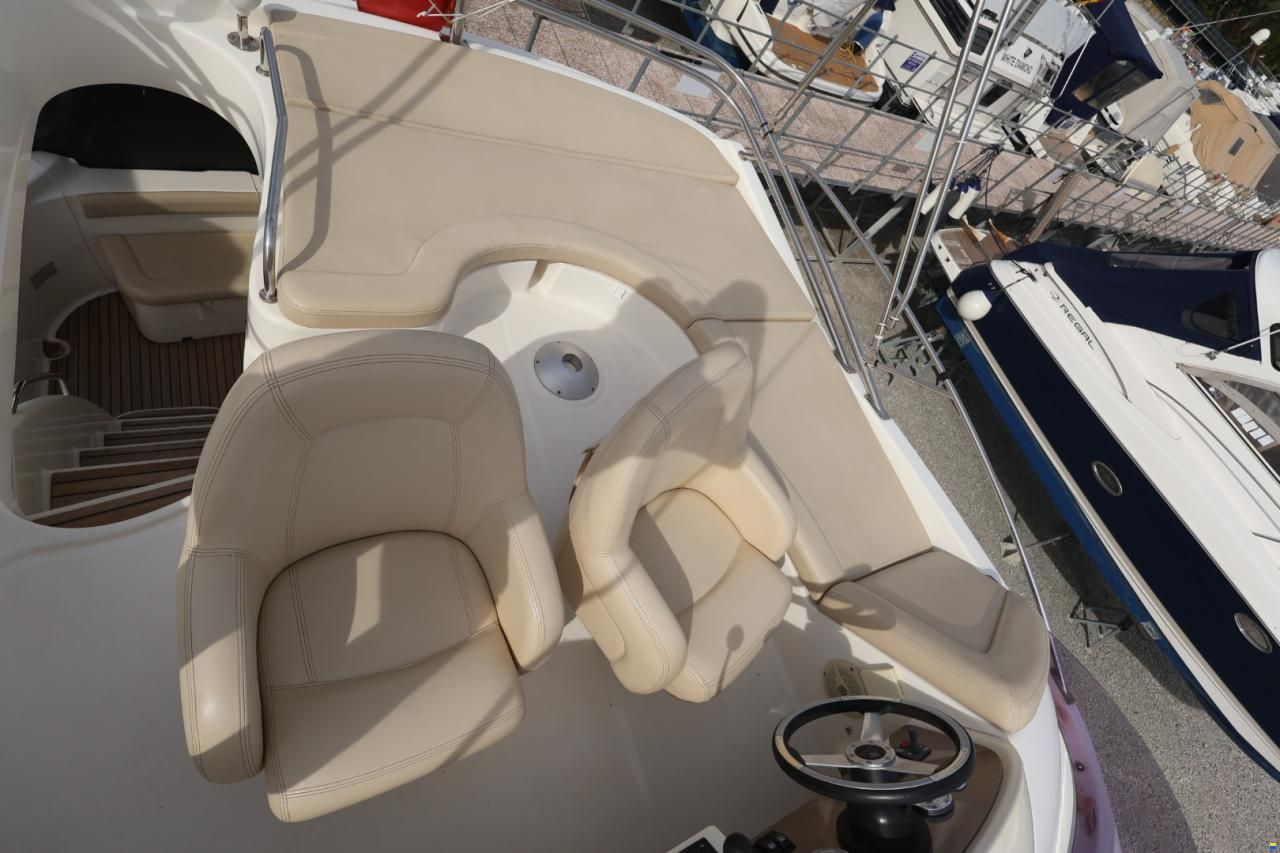 Jeanneau Prestige 32 Fly