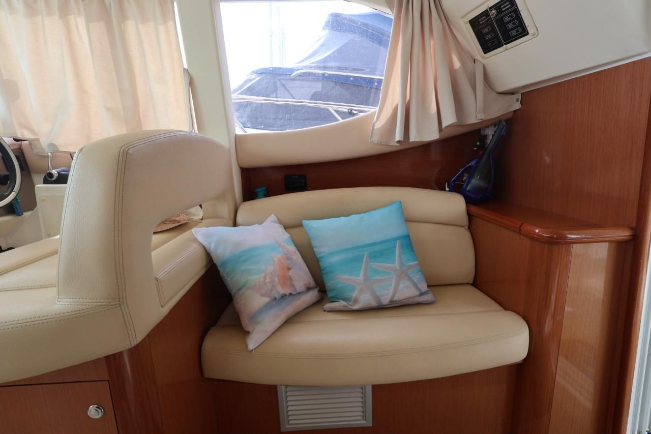 Jeanneau Prestige 32 Fly