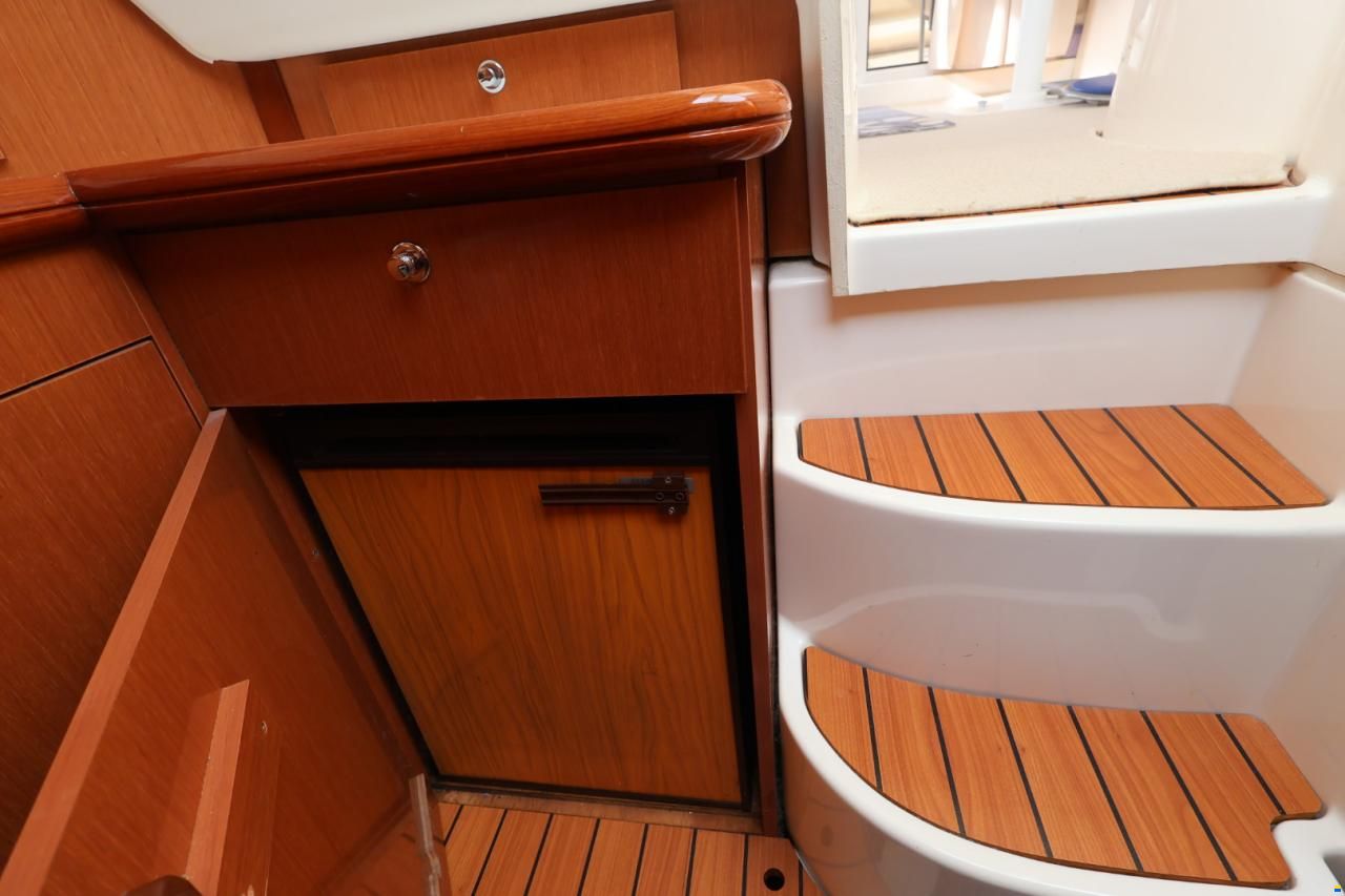Jeanneau Prestige 32 Fly