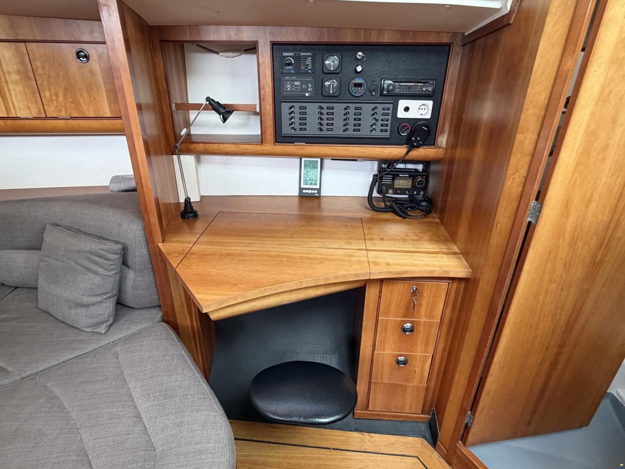 Impact Yachts 37