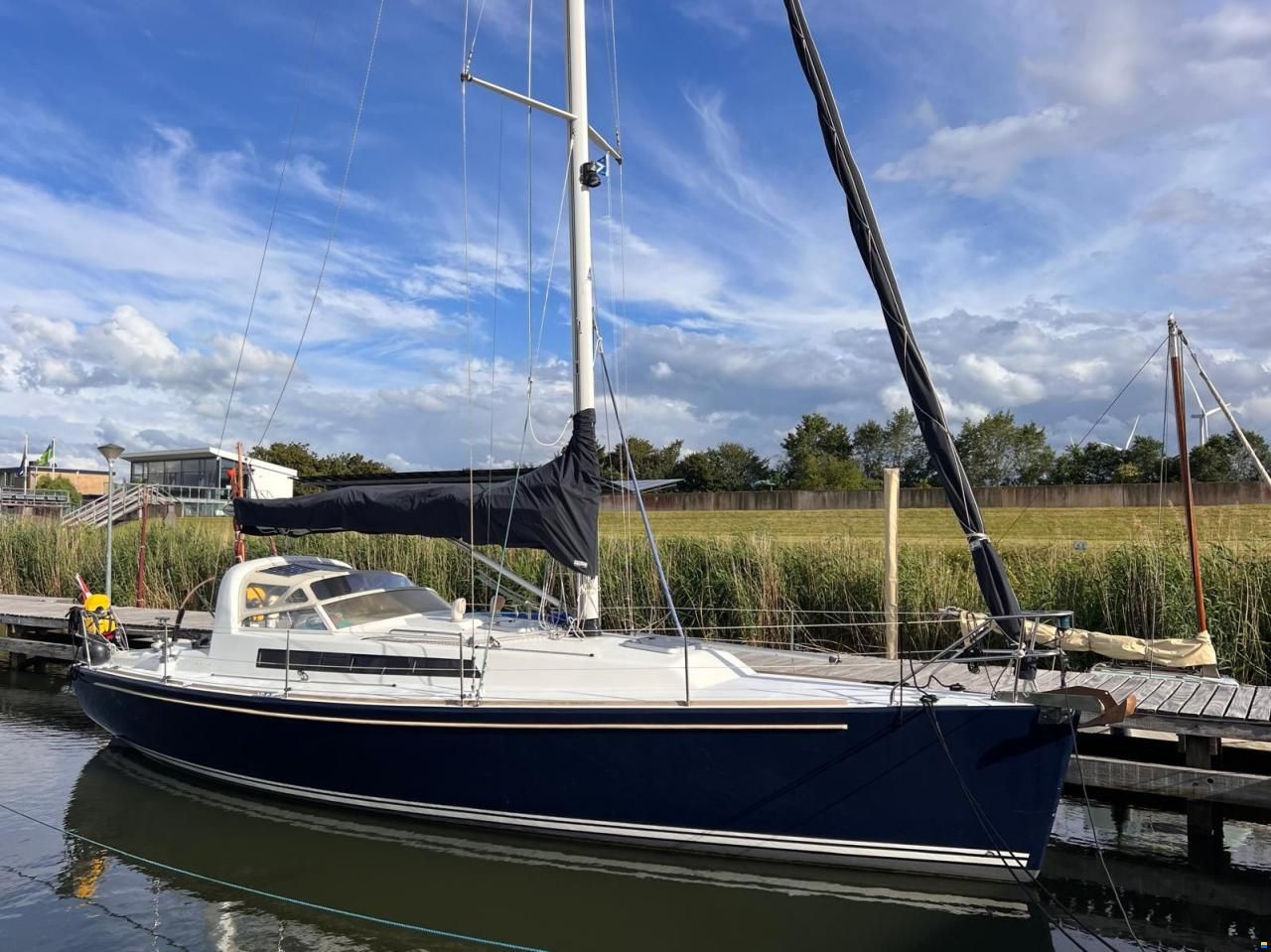 Impact Yachts 37