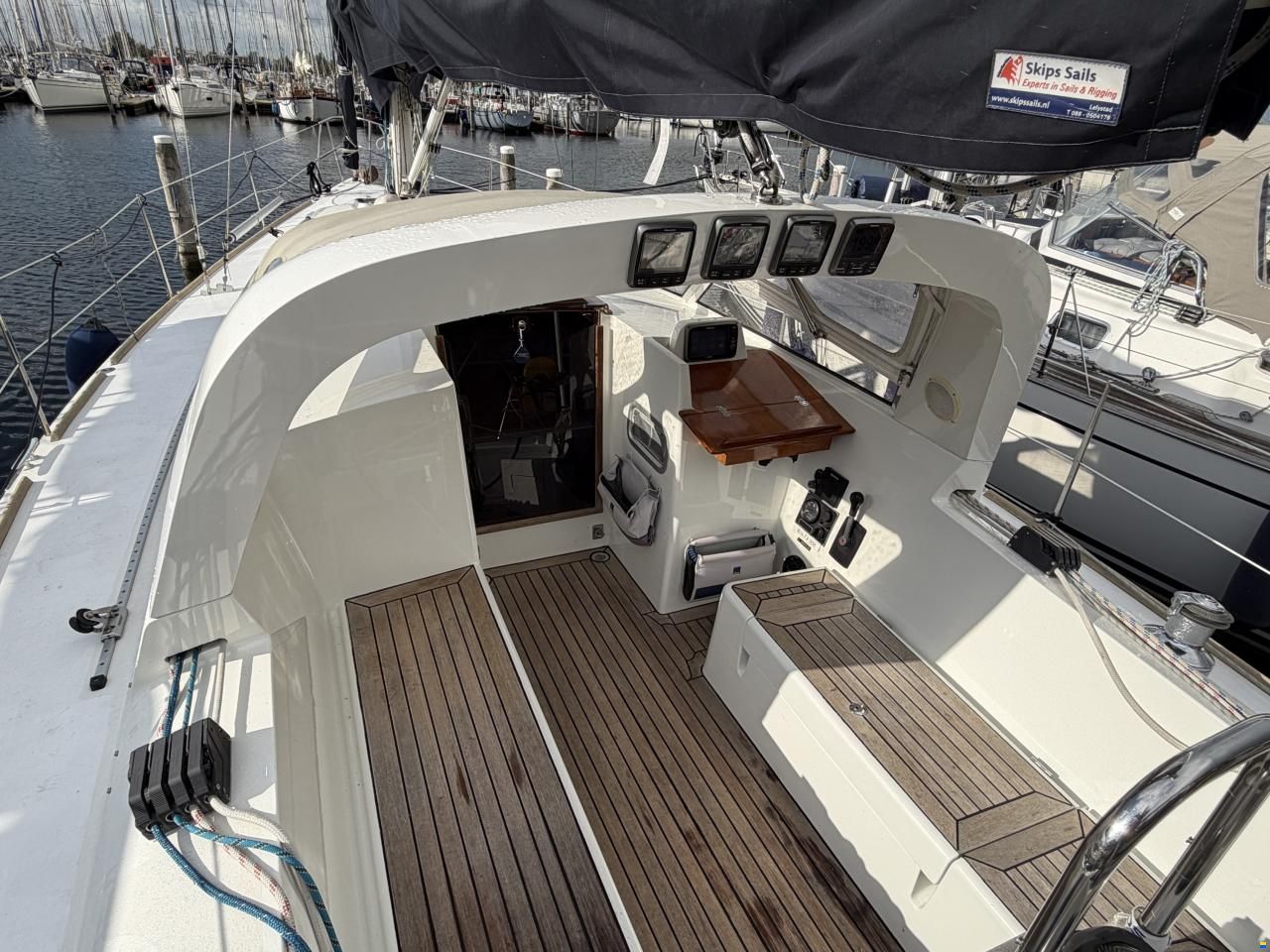 Impact Yachts 37